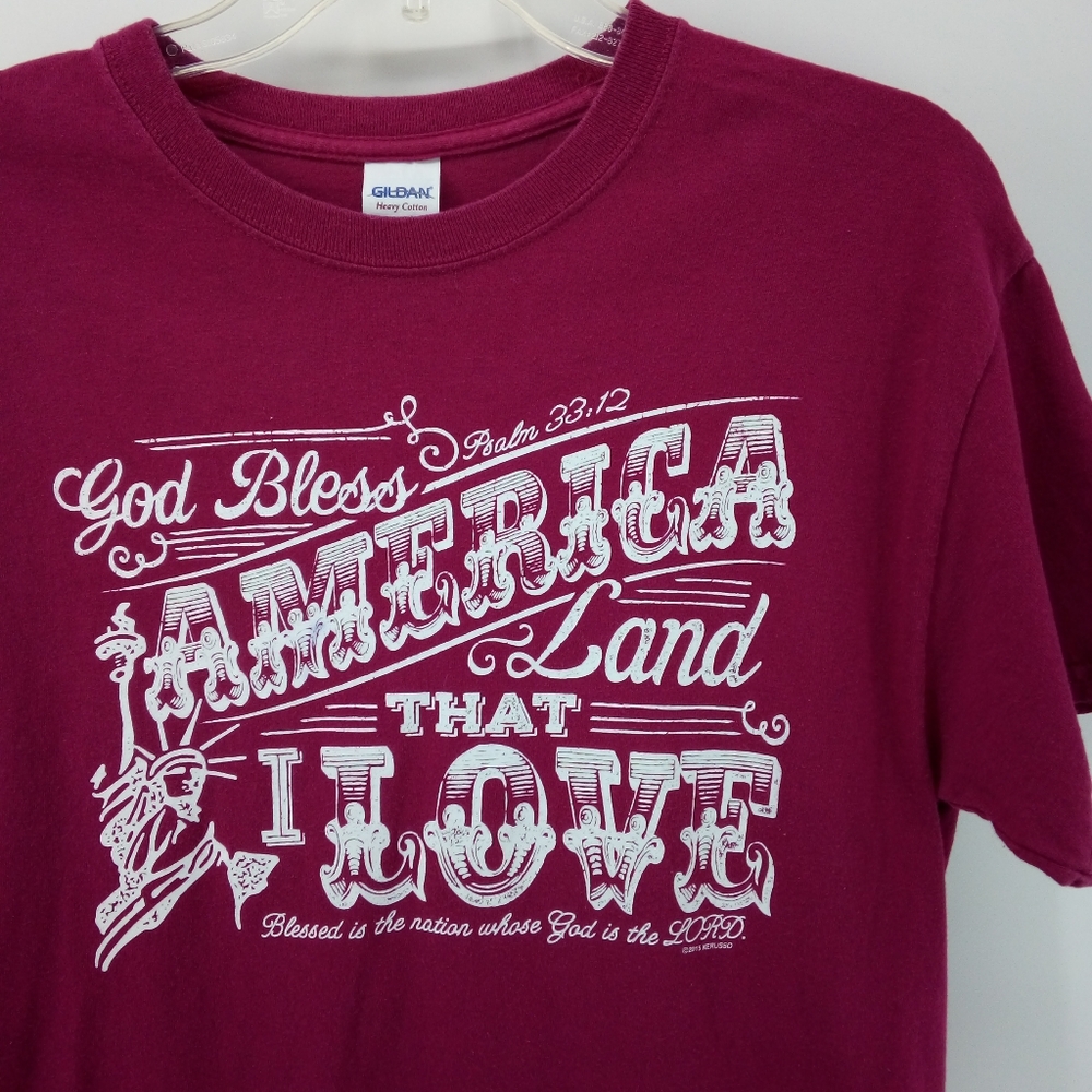 ⭐3/$30 God Bless America Land That I Love Heavy Cotton Burgundy Tee Shirt M